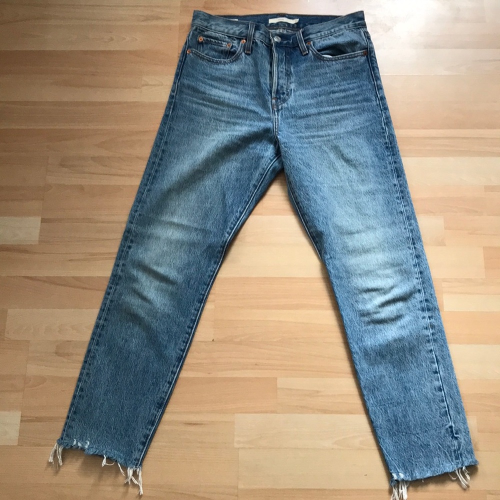 Levi’s Wedgie Icon Fit Raw Hem Jeans